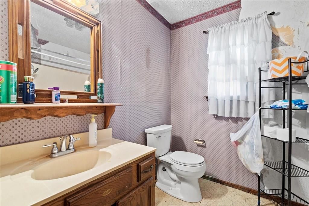 609 S Victoria Street — photo 19