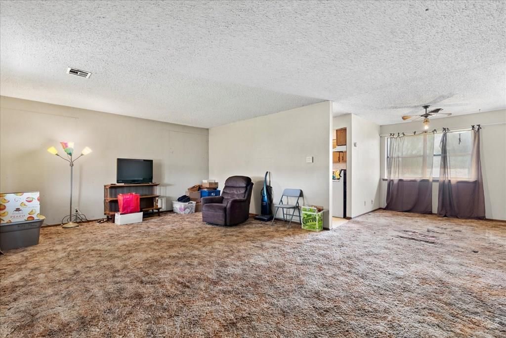 609 S Victoria Street — photo 25