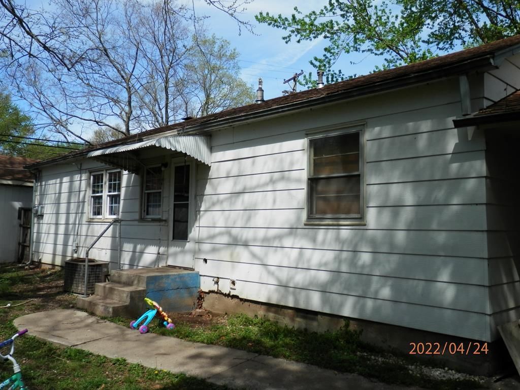 305 N Grove N/A — photo 9