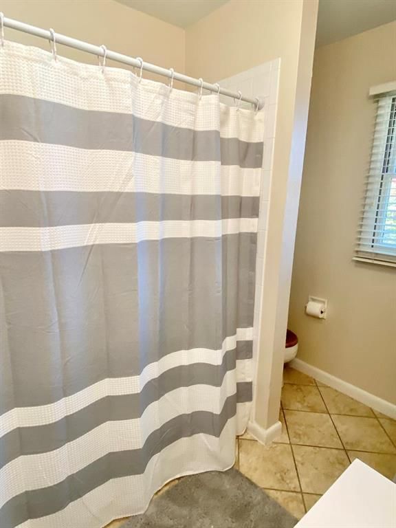 1100 W Beech N/A — photo 18