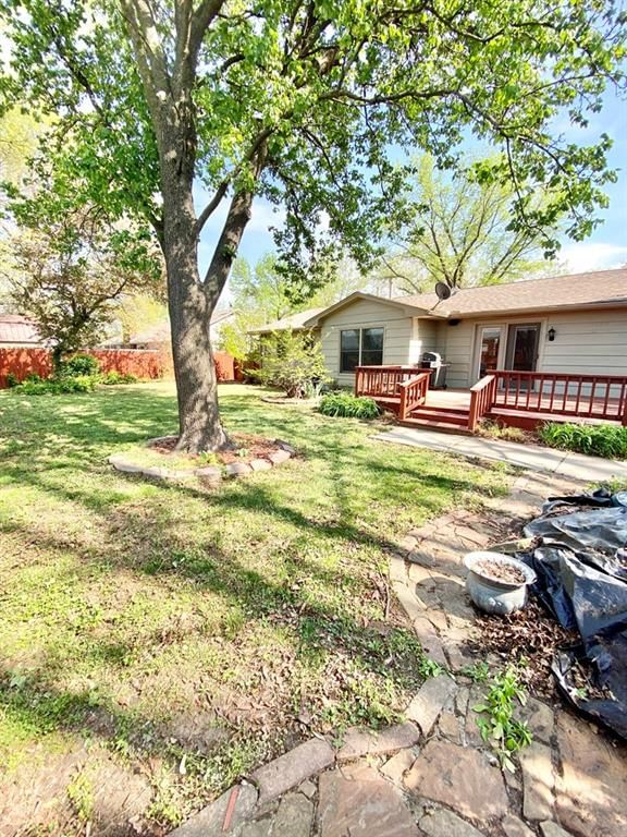 1100 W Beech N/A — photo 31