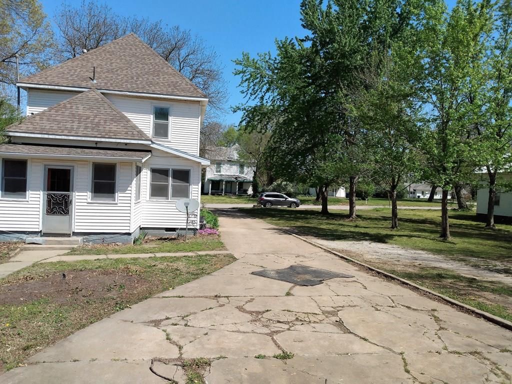 112 E Taylor Avenue — photo 14