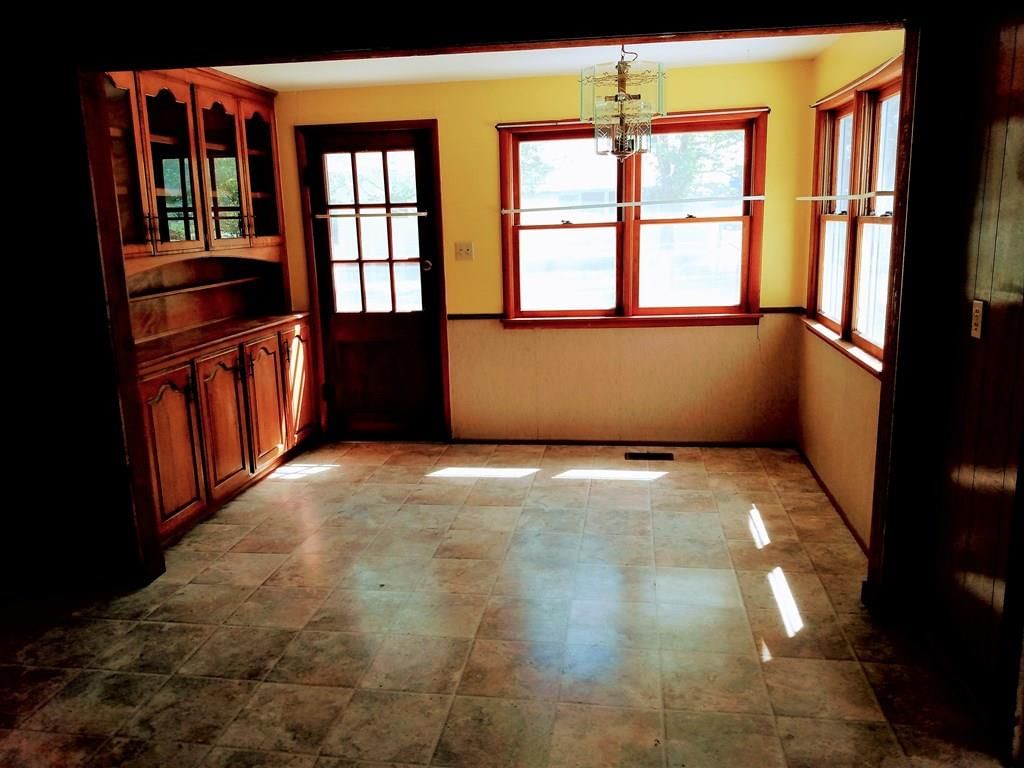 112 E Taylor Avenue — photo 24