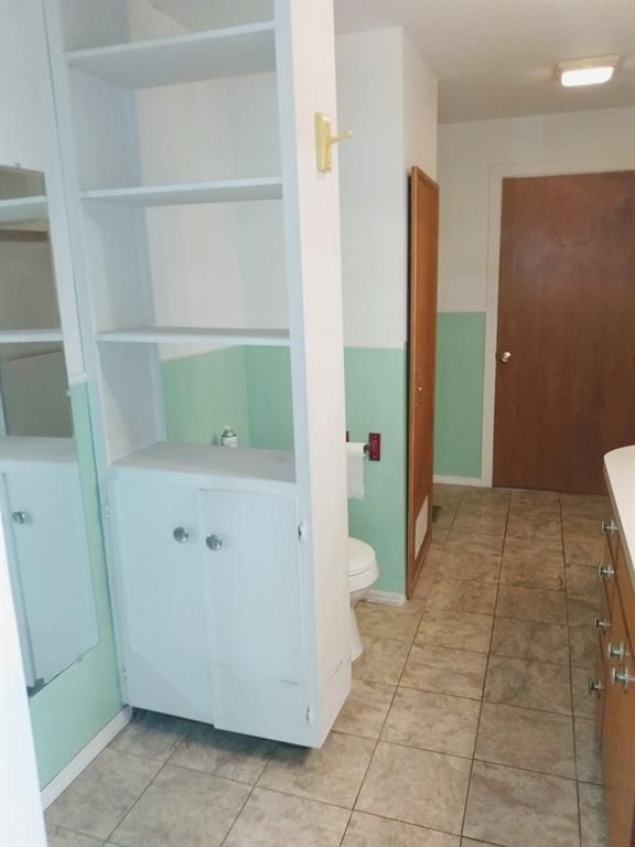 112 E Taylor Avenue — photo 38