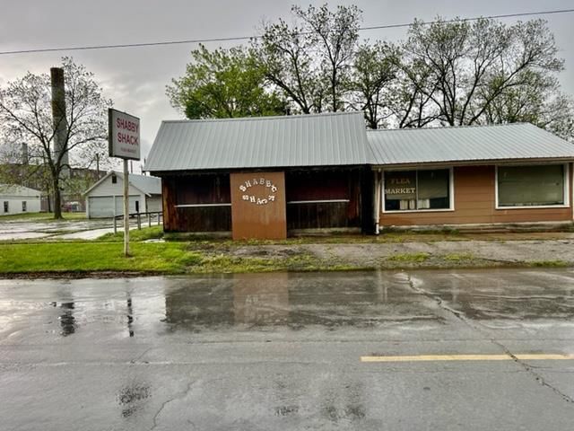 310 E 8th Street — photo 14
