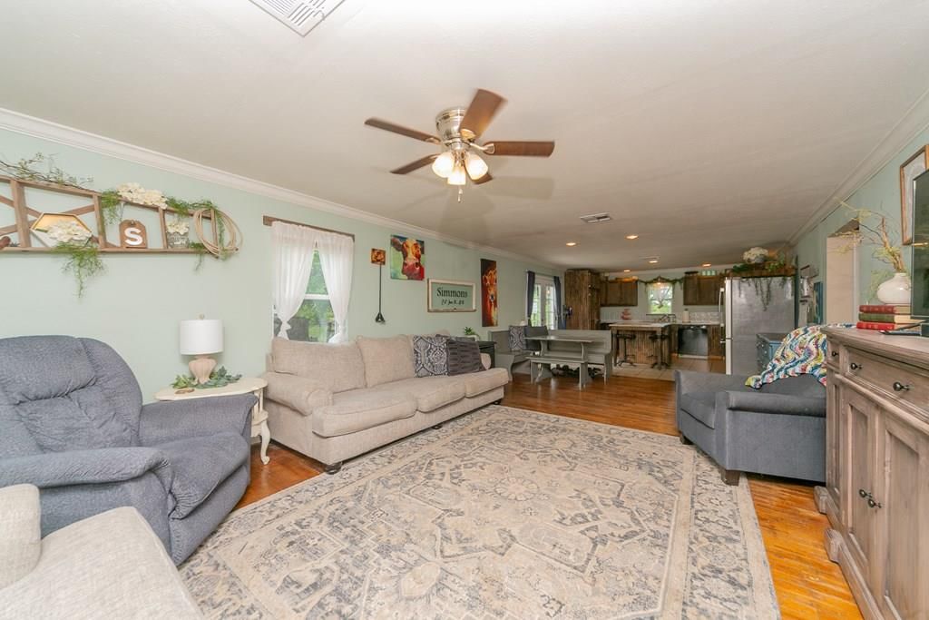 802 W Olive N/A — photo 2