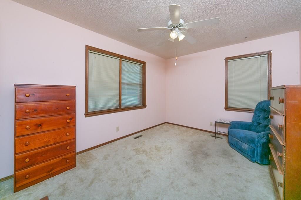506 N Vine N/A — photo 16