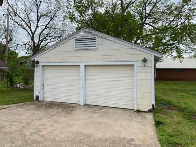 911 E Main N/A — photo 19