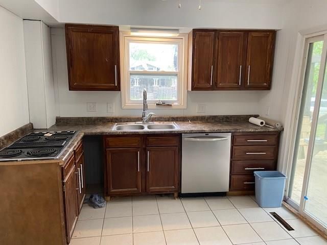 2819 Washington N/A — photo 9