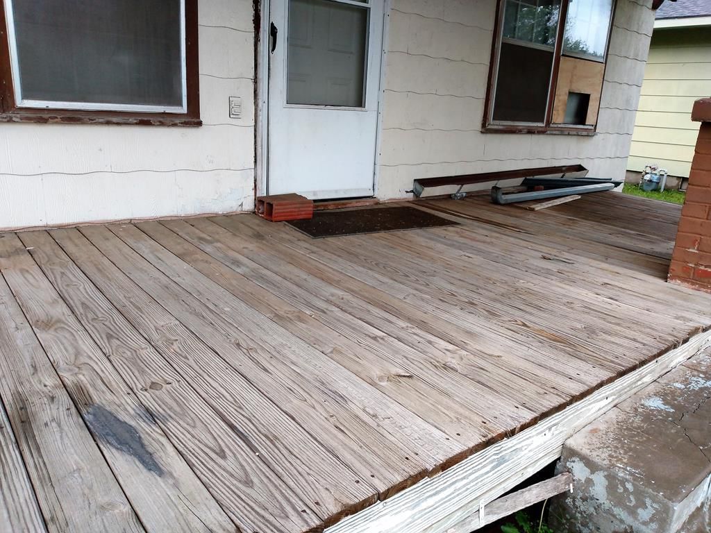 1324 W 7th Street — photo 13