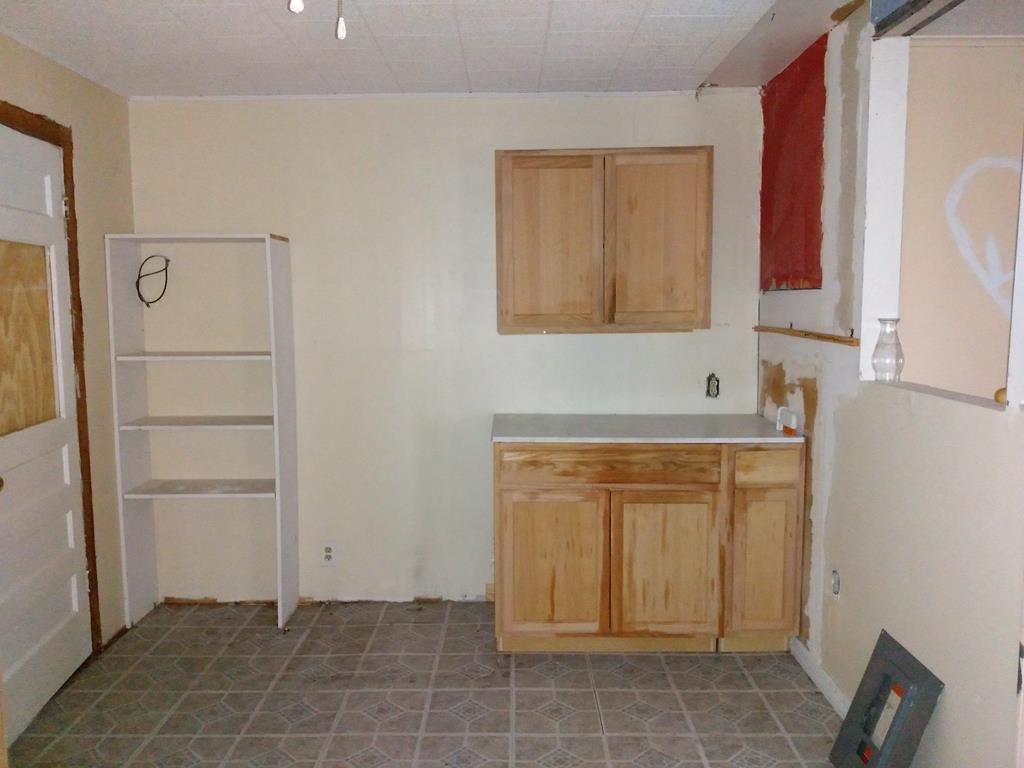 1324 W 7th Street — photo 21