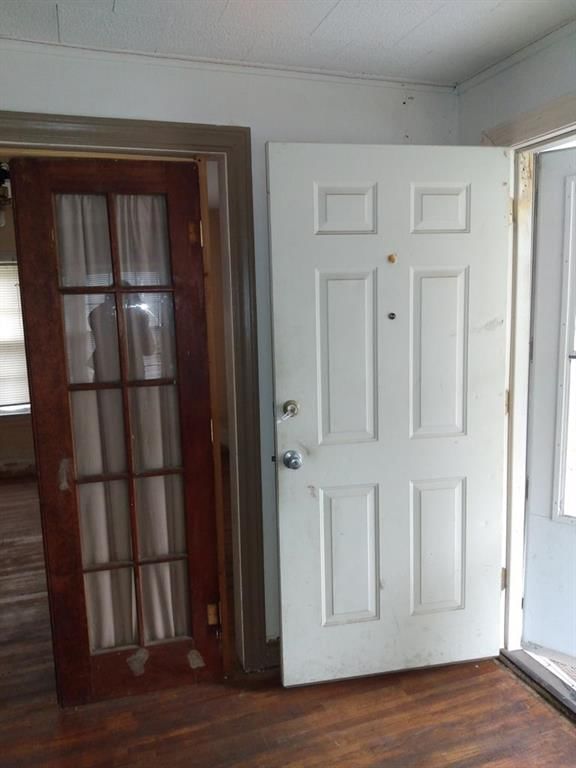1324 W 7th Street — photo 44