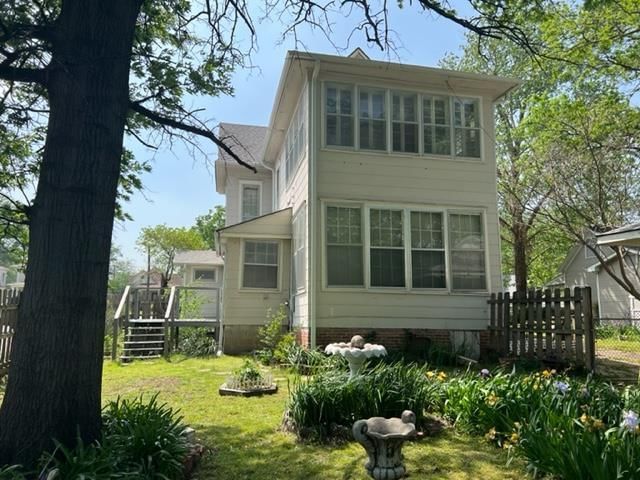 603 S Elm Street — photo 2