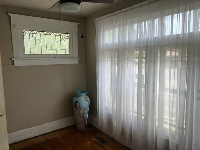 603 S Elm Street — photo 32