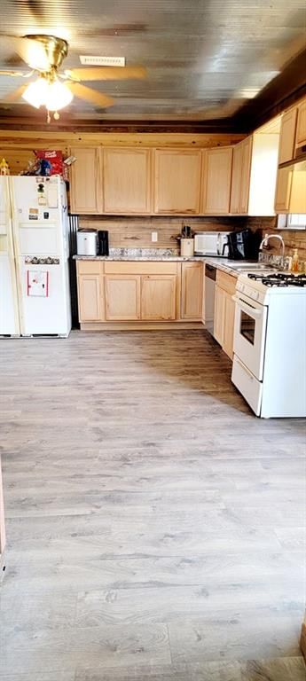 1556 Yarrow Road — photo 23