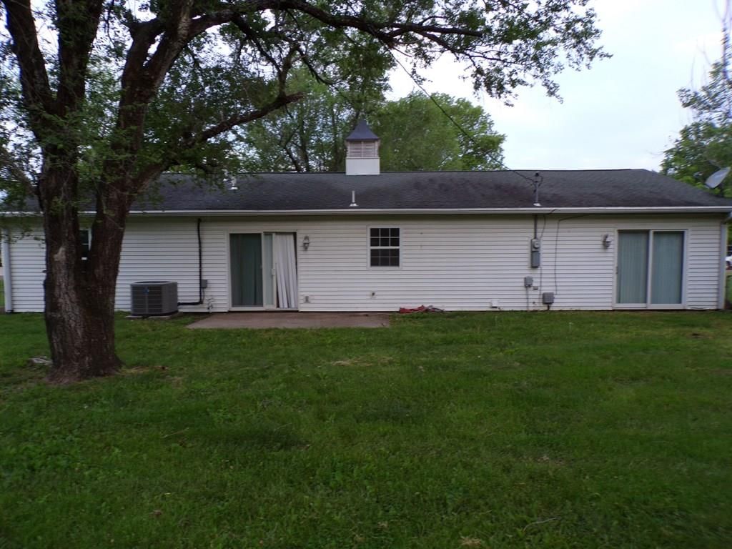 911 Meadowbrook East N/A — photo 4