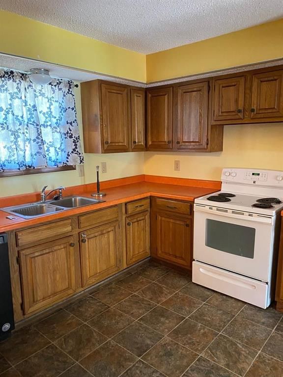 615 N Wood Street — photo 6