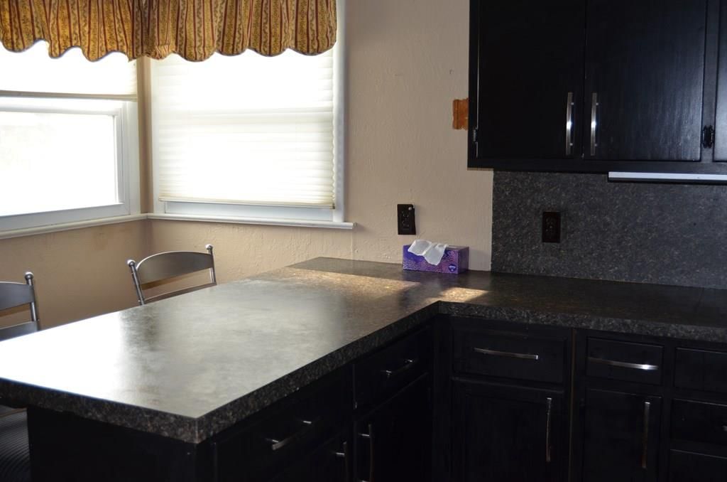 103 S Larson N/A — photo 14