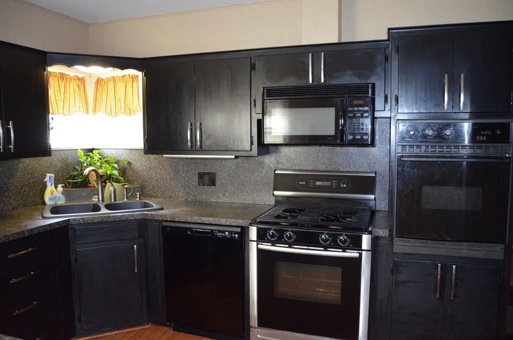 103 S Larson N/A — photo 15