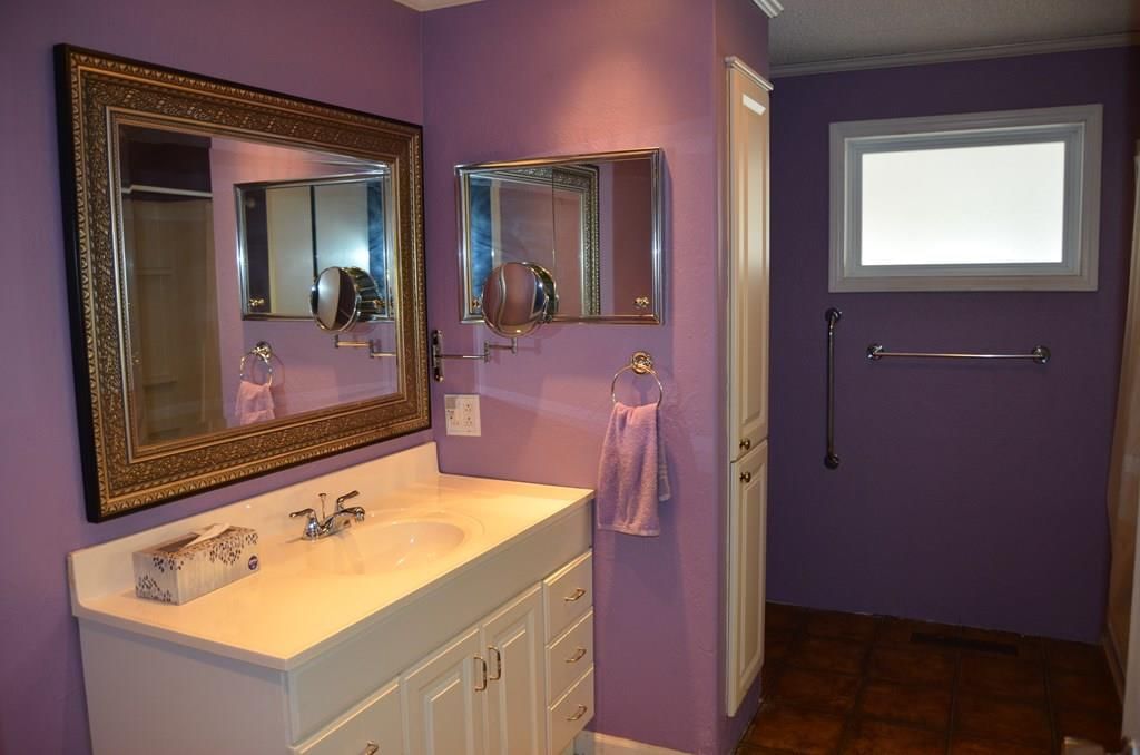 103 S Larson N/A — photo 29