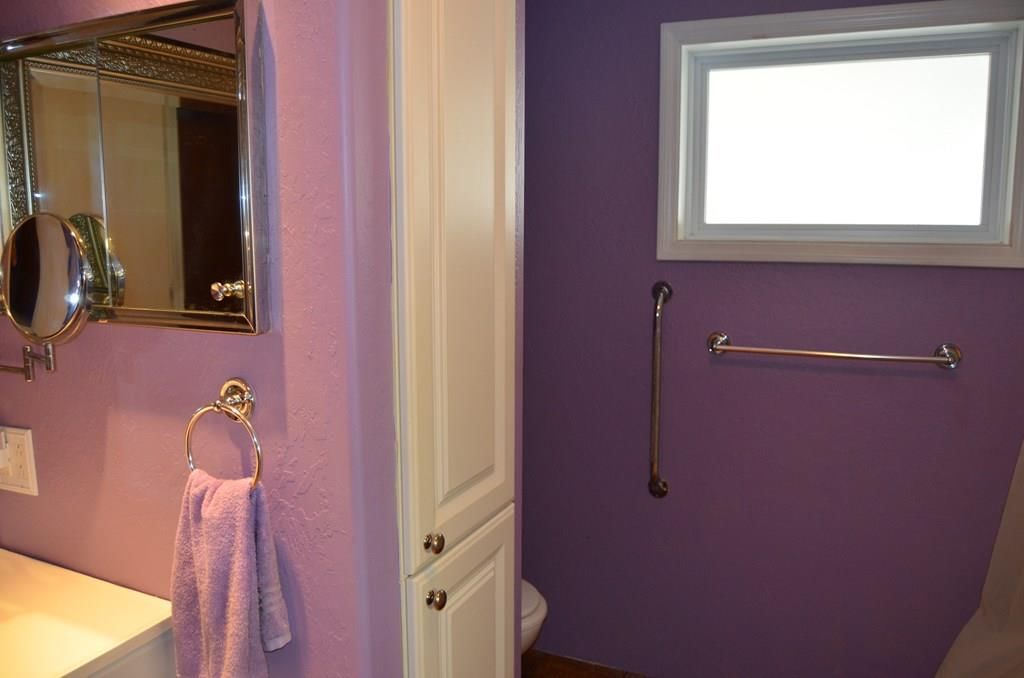 103 S Larson N/A — photo 30