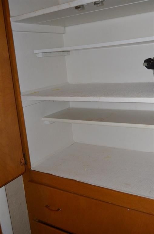103 S Larson N/A — photo 33