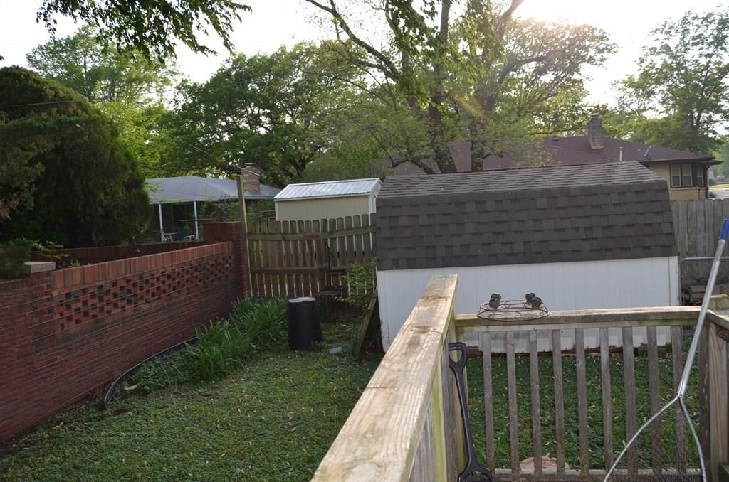 103 S Larson N/A — photo 48