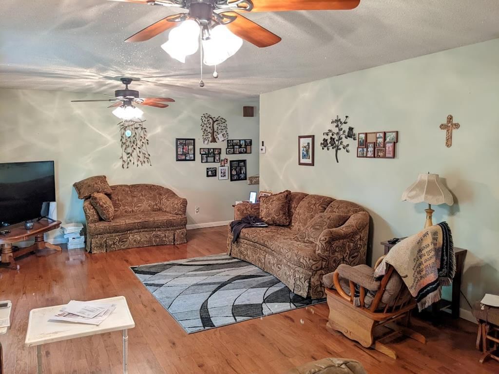 503 W 3rd Street — photo 16