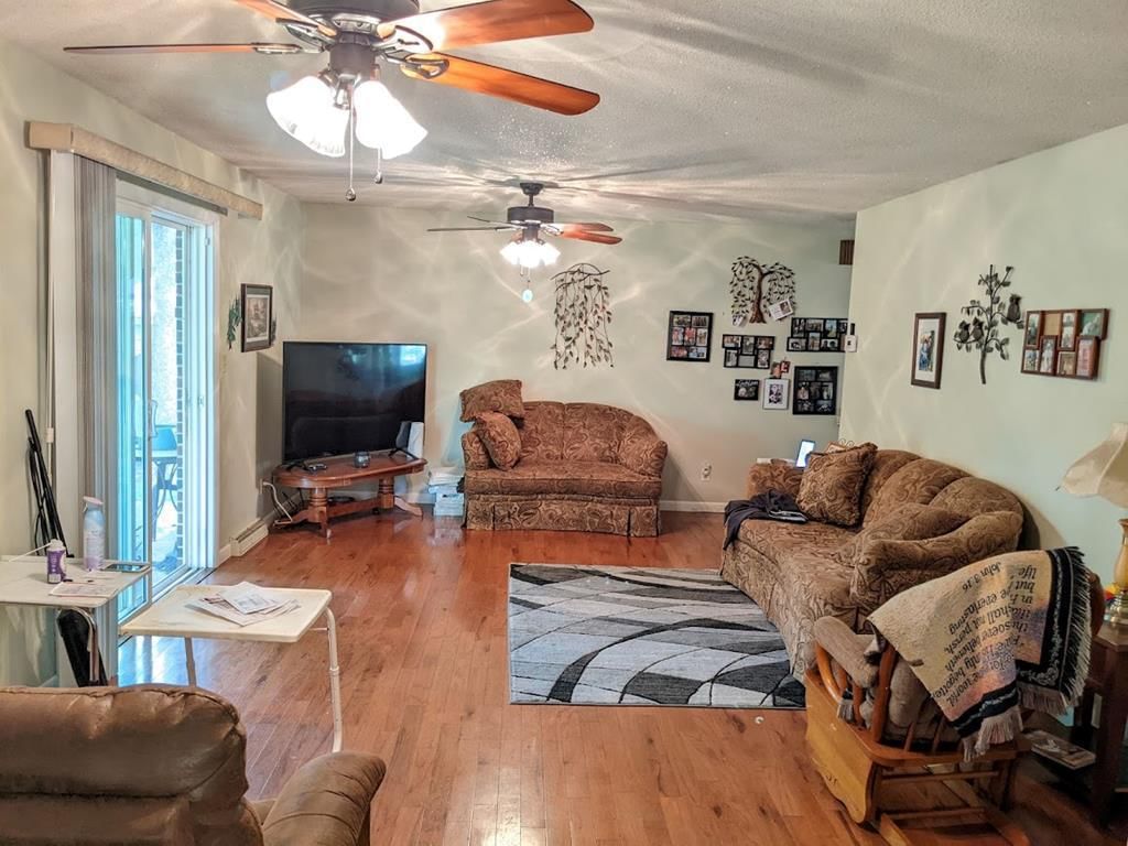 503 W 3rd Street — photo 17