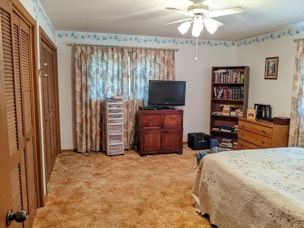 503 W 3rd Street — photo 37