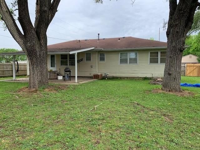 915 W Elm N/A — photo 19