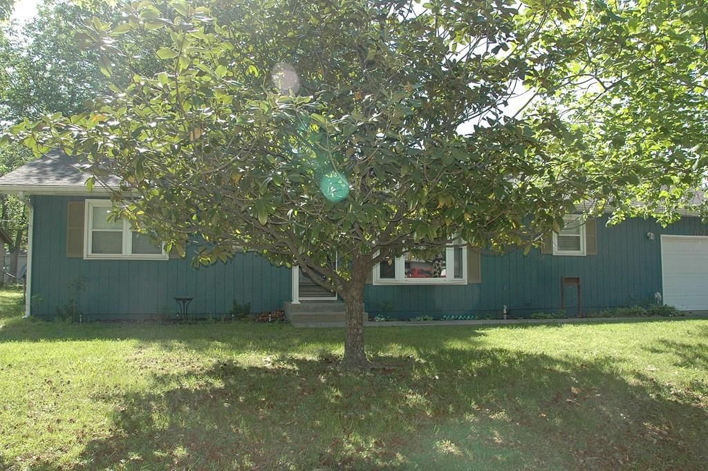1023 S 28th N/A — photo 17