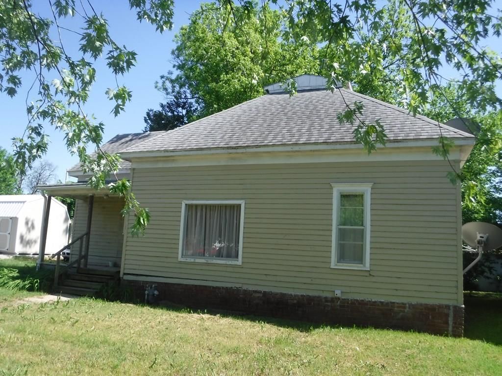 717 W Chestnut N/A — photo 2