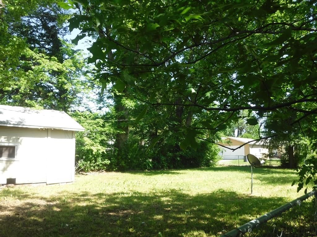 717 W Chestnut N/A — photo 15