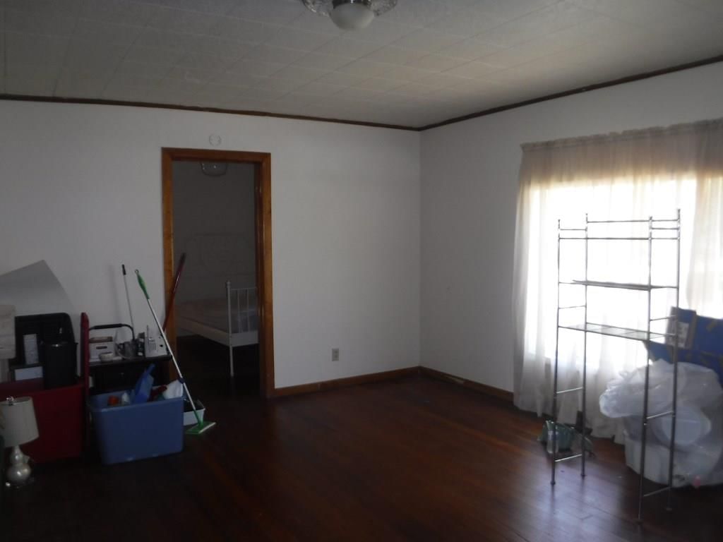 717 W Chestnut N/A — photo 5