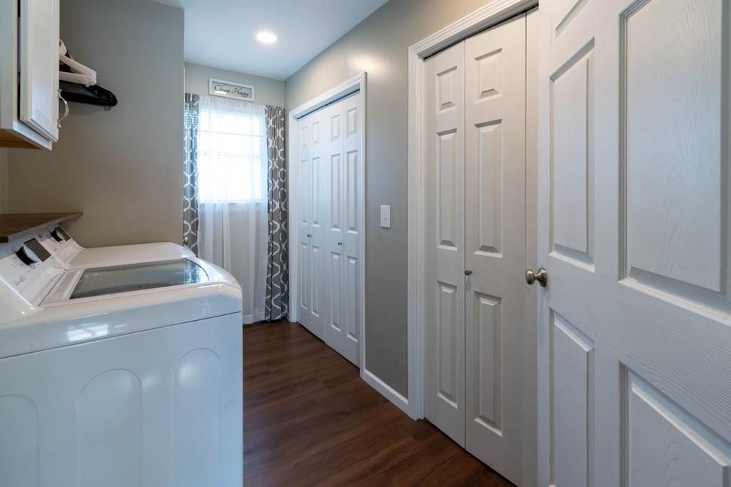 3218 Clark Avenue — photo 18