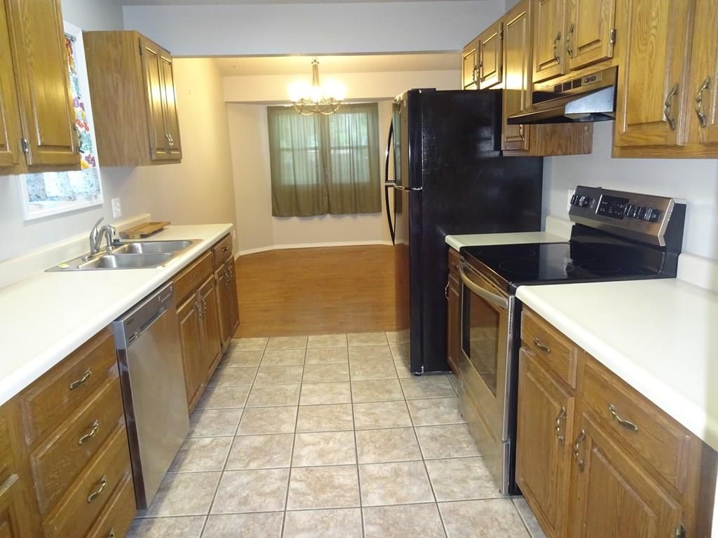432 Catalpa N/A — photo 6