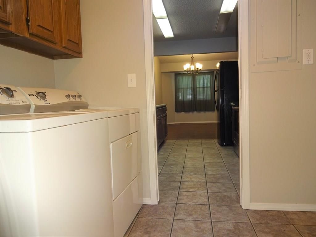 432 Catalpa N/A — photo 7