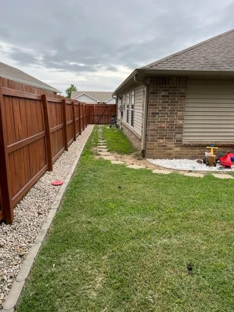 106 E John Street — photo 15