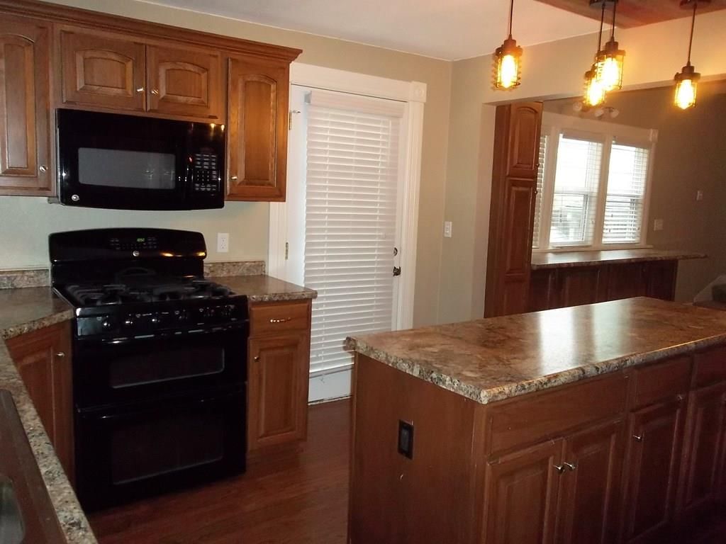303 W Third N/A — photo 12