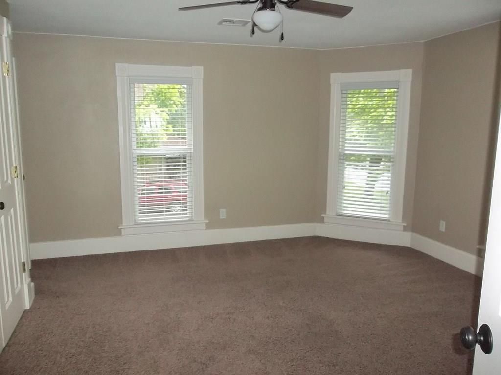 303 W Third N/A — photo 16