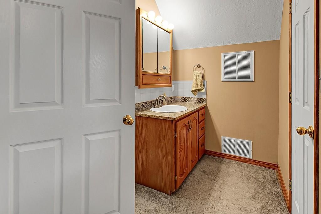 24023 Meade Road — photo 22