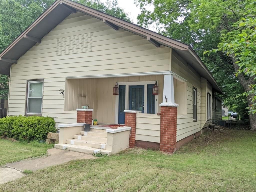 512 W Main Street — photo 2