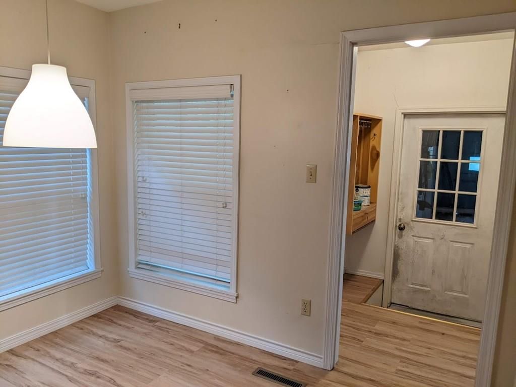 512 W Main Street — photo 21