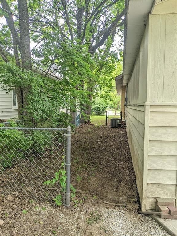 512 W Main Street — photo 59