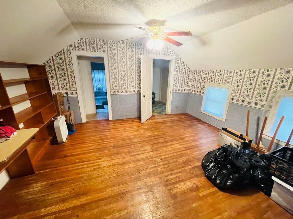 105 Illinois N/A — photo 28