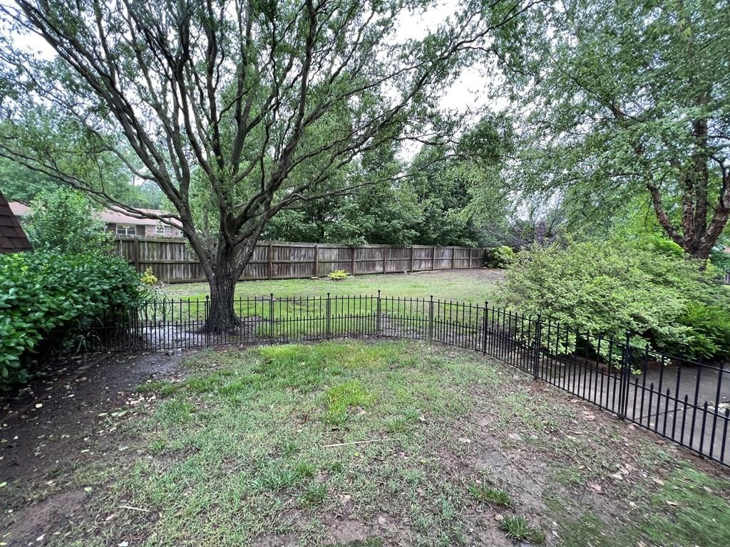 2513 Country Club Circle — photo 28