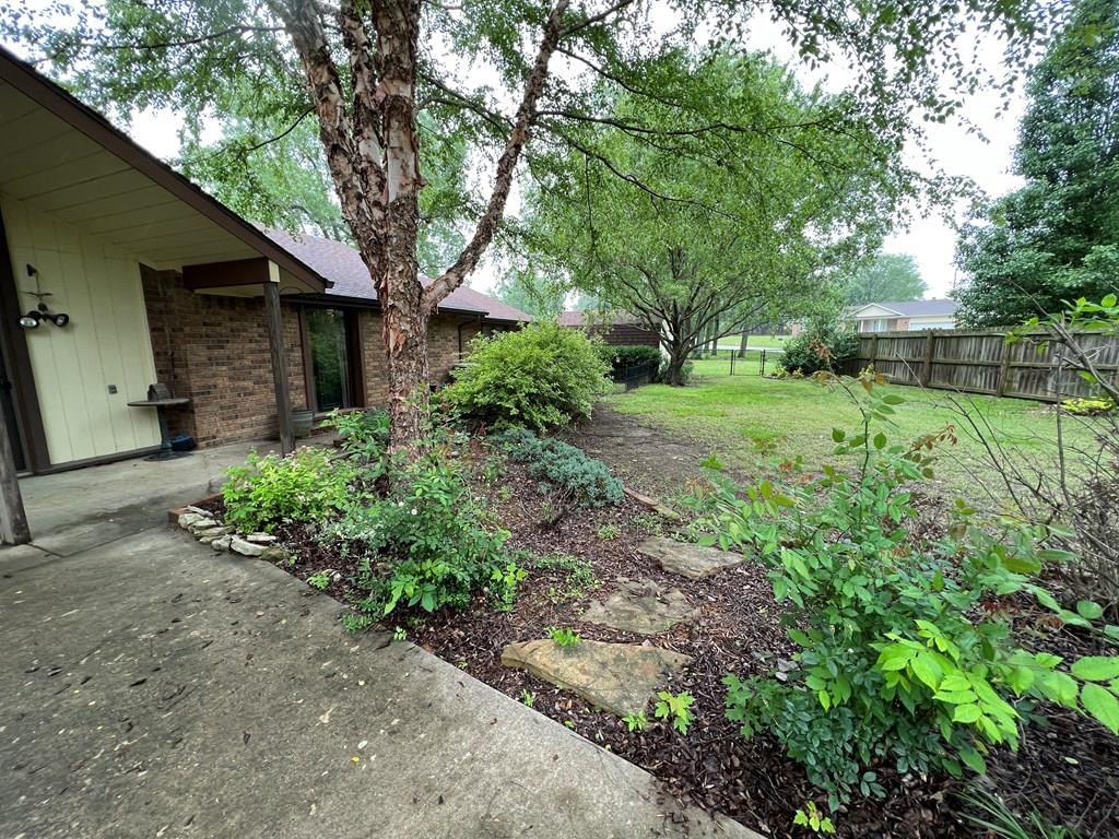 2513 Country Club Circle — photo 31