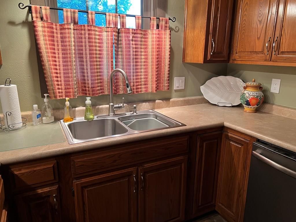 2513 Country Club Circle — photo 9
