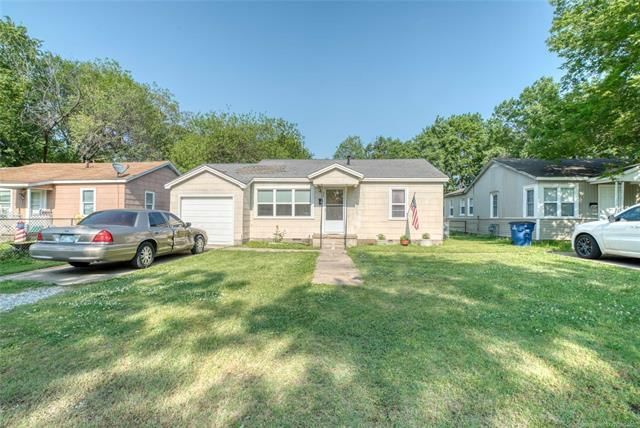 435 S Maple N/A — photo 2